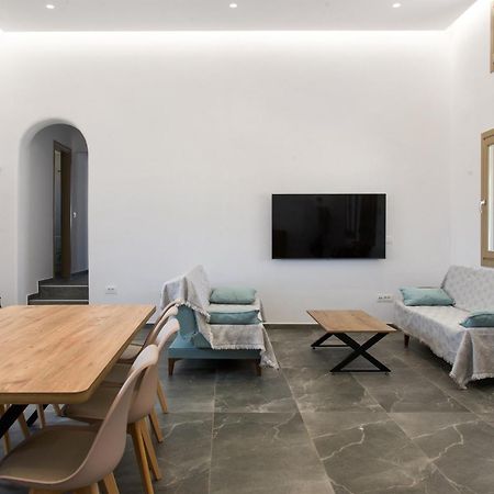 Maistros Apartments Mykonos Ftelia  Eksteriør billede